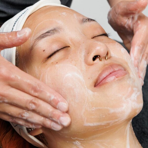 Dermalogica Special Cleansing Gel Gentle-Foaming Face Wash for Women and Men - Leaves Skin Feeling Smooth And Clean - Image 5