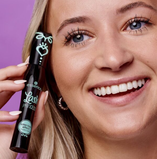 essence | Lash Princess False Lash Effect Mascara (3 Pack) | Smudgeproof Volume & Length | Cruelty Free & Paraben Free - Image 4